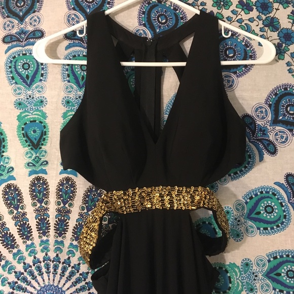 Black and Gold prom dress - Picture 5 of 8